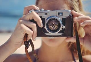 Faut-il choisir un appareil photo ou un Smartphone pour les vacances ?