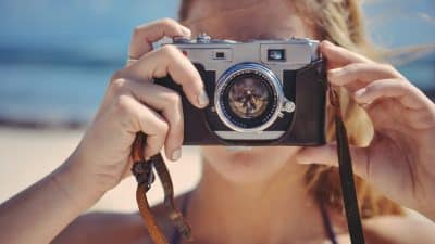 Faut-il choisir un appareil photo ou un Smartphone pour les vacances ?