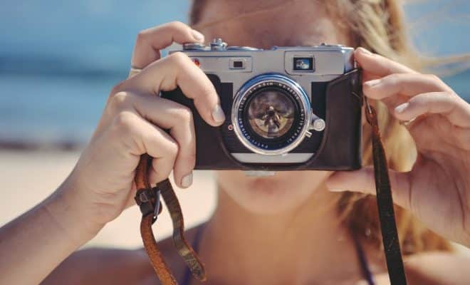 Faut-il choisir un appareil photo ou un Smartphone pour les vacances ?
