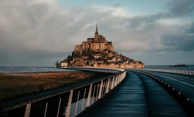 Pourquoi s’inscrire dans une école de tourisme après le bac ?